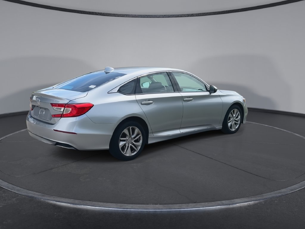 Used 2018 Honda Accord LX image 8