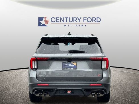 Certified 2025 Ford Explorer ST AWD/4WD image 3