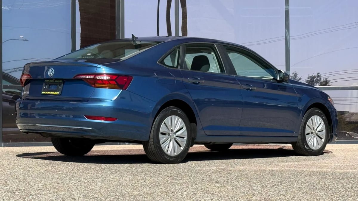 Used 2019 Volkswagen Jetta S w/ Driver Assistance Package FWD image 12