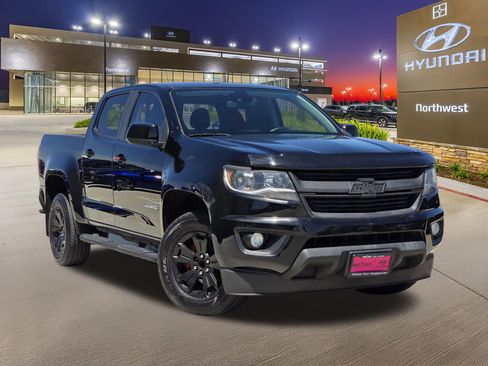 Used 2019 Chevrolet Colorado LT w/ LT Convenience Package image 3