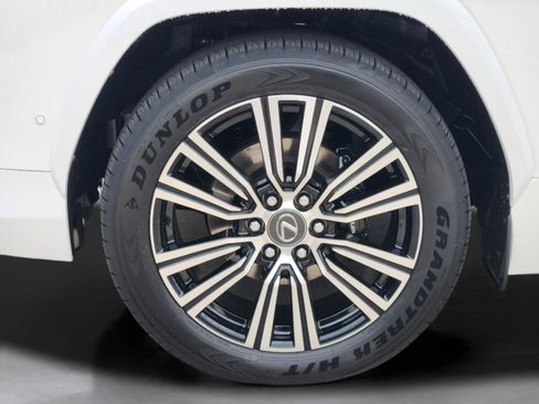 New 2026 Lexus LX 700h Luxury AWD/4WD image 26