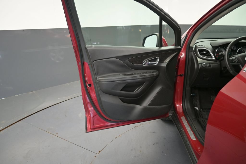 Used 2016 Buick Encore FWD image 21