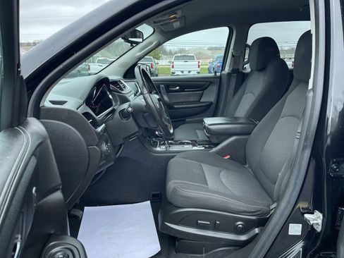Used 2015 Chevrolet Traverse LT w/ Style and Technology Package FWD image 18