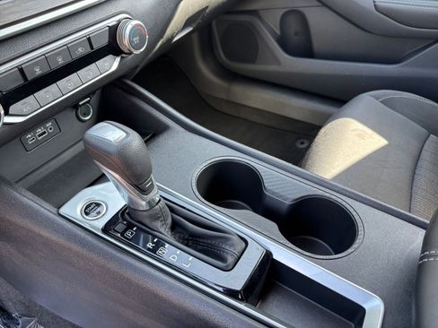 Used 2025 Nissan Altima 2.5 SV image 42