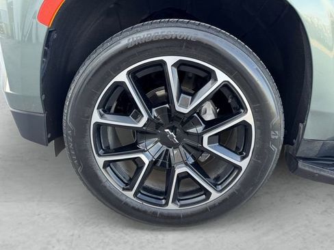 Used 2024 Chevrolet Tahoe RST w/ Luxury Package image 23