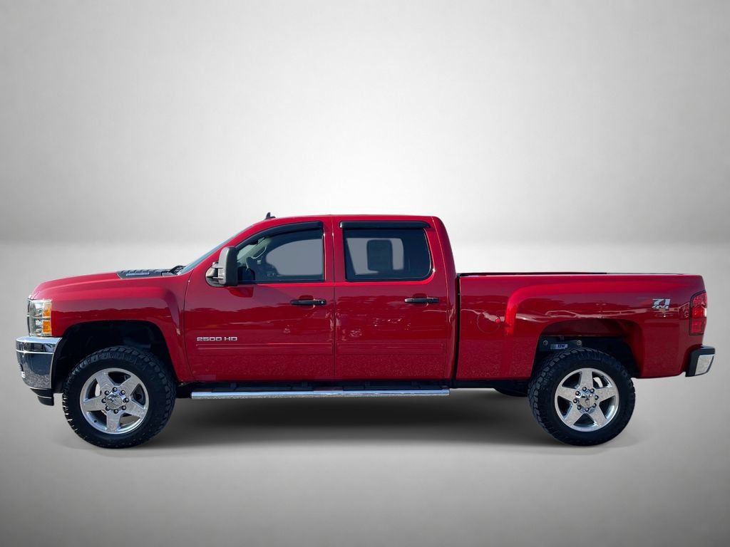 Used 2014 Chevrolet Silverado 2500 LT w/ Interior Plus Package AWD/4WD image 6