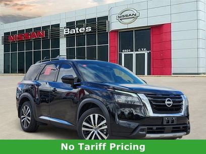 Certified 2025 Nissan Pathfinder Platinum