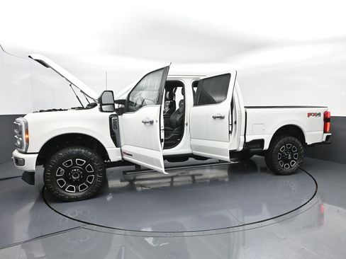 Used 2024 Ford F250 Platinum image 49