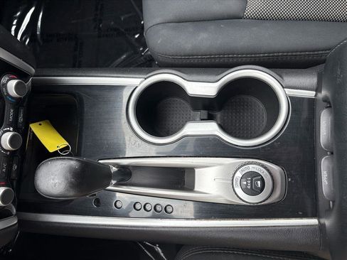 Used 2018 Nissan Pathfinder SV image 24