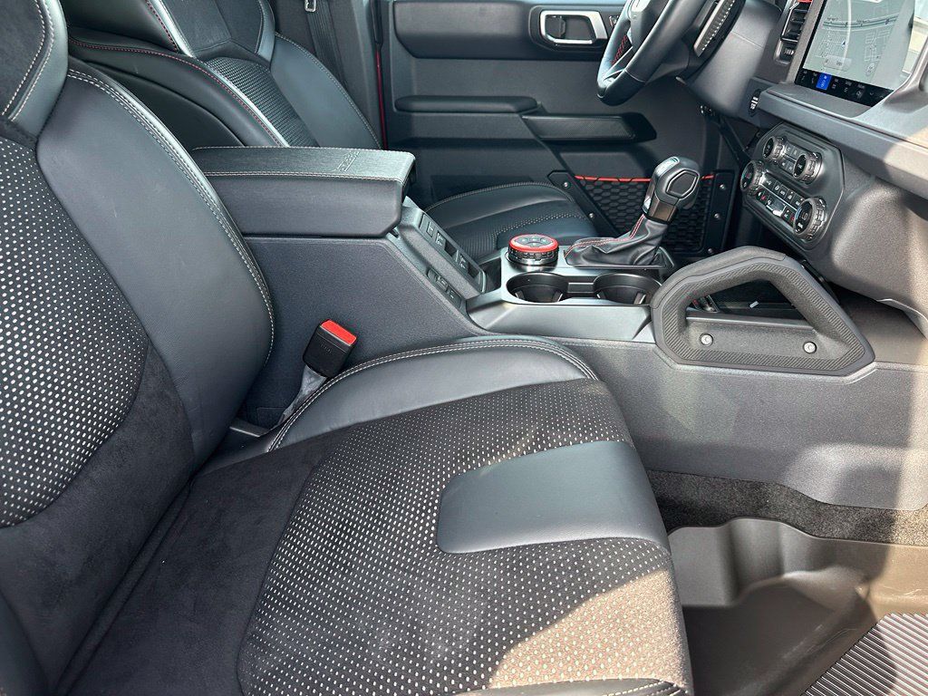 Used 2025 Ford Bronco Raptor AWD/4WD image 23