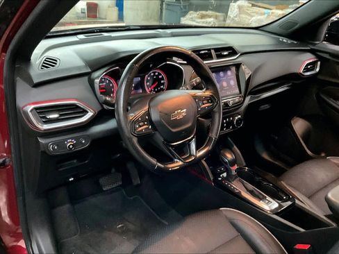 Used 2022 Chevrolet TrailBlazer RS w/ Sun and Liftgate Package image 16