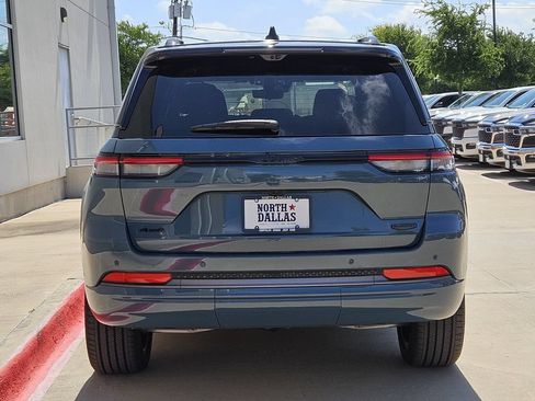 New 2026 Jeep Grand Cherokee Summit AWD/4WD image 4