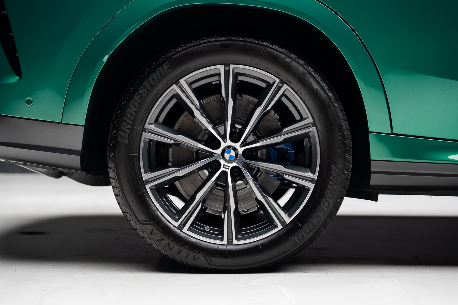 Used 2026 BMW X6 M60i AWD/4WD image 39