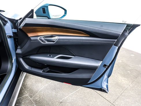 Used 2022 Audi e-tron GT Premium Plus image 24