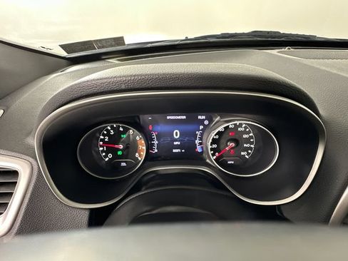 Used 2021 Jeep Compass Latitude w/ Sun and Sound Group AWD/4WD image 9