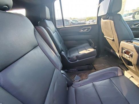 Used 2021 Chevrolet Suburban LT w/ Rear Media and Nav Package AWD/4WD image 6