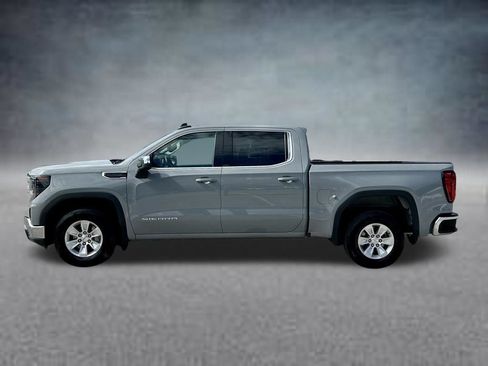 Used 2024 GMC Sierra 1500 SLE RWD image 9