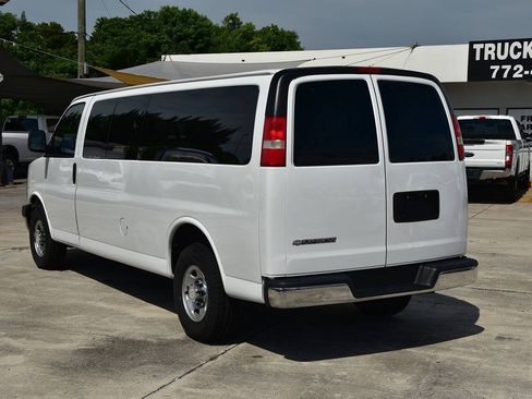 Used 2019 Chevrolet Express 3500 LT w/ LT Preferred Equipment Group RWD image 4