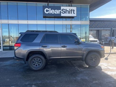 Used 2011 Toyota 4Runner Trail image 7