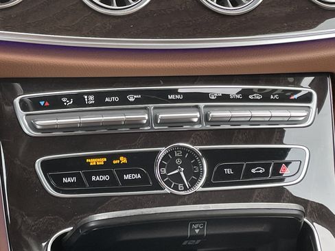 Used 2019 Mercedes-Benz E 450 Cabriolet image 41