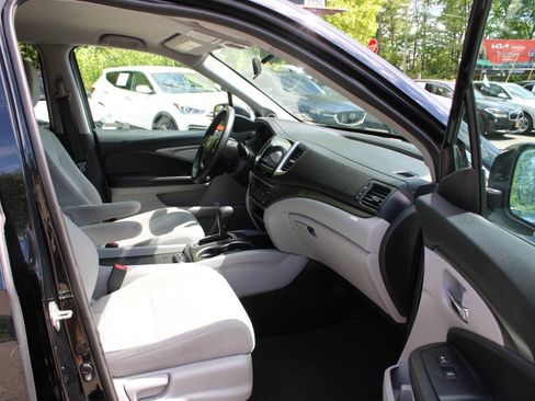 Used 2018 Honda Pilot EX image 31