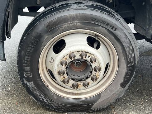 Used 2020 RAM 5500 Tradesman w/ Chrome Appearance Group image 11