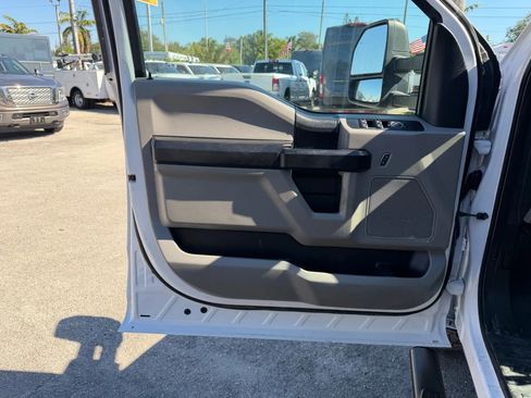 Used 2020 Ford F350 XL w/ Power Equipment Group image 9