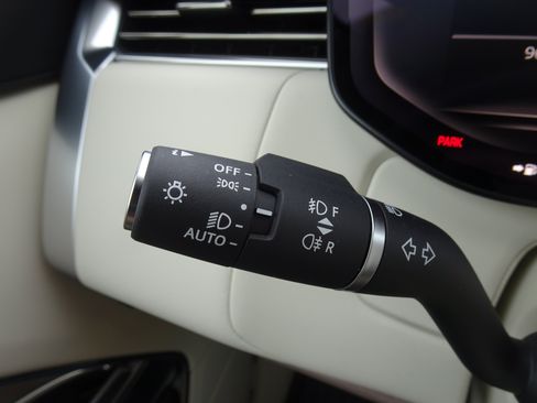 New 2026 Land Rover Range Rover SE AWD/4WD image 25