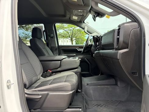 Used 2022 Chevrolet Silverado 1500 RST AWD/4WD image 21
