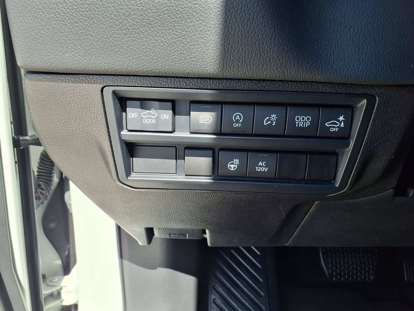 Used 2024 Toyota Tundra Limited AWD/4WD image 24