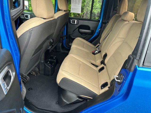 Used 2020 Jeep Gladiator Sport w/ Quick Order Package 23S AWD/4WD image 21