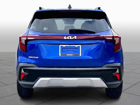 Used 2025 Kia Seltos S image 5