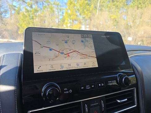 Used 2023 Nissan Armada SV image 24