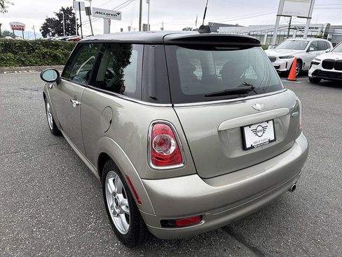 Used 2011 MINI Cooper Hardtop FWD image 12