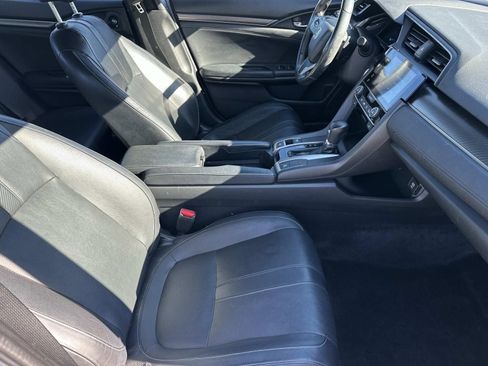 Used 2017 Honda Civic Sport Touring image 9