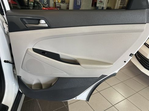 Used 2018 Hyundai Tucson SEL image 22