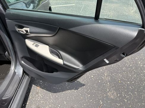 Used 2010 Toyota Corolla S FWD image 19