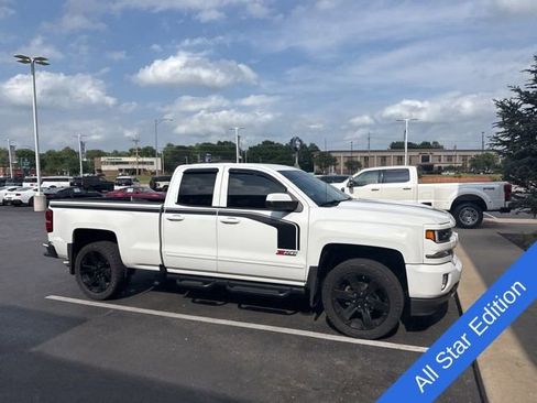 Used 2017 Chevrolet Silverado 1500 LT w/ Rally 2 Edition AWD/4WD image 4