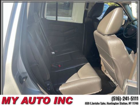 Used 2010 Ford Explorer XLT image 28