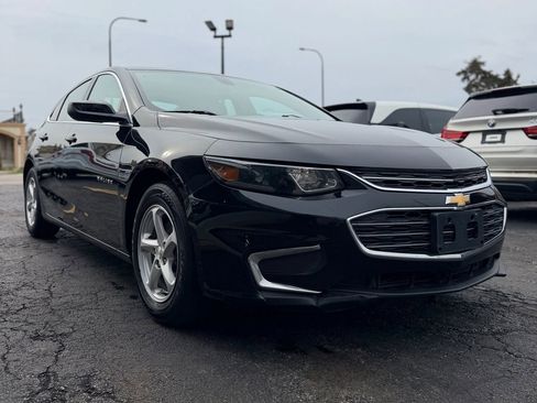 Used 2017 Chevrolet Malibu LS FWD image 3