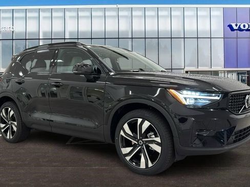 New 2026 Volvo XC40 B5 Ultra w/ Climate Package image 1