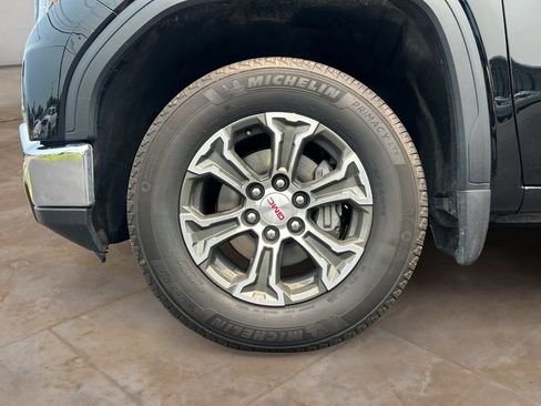 Used 2026 GMC Sierra 1500 SLT AWD/4WD image 14