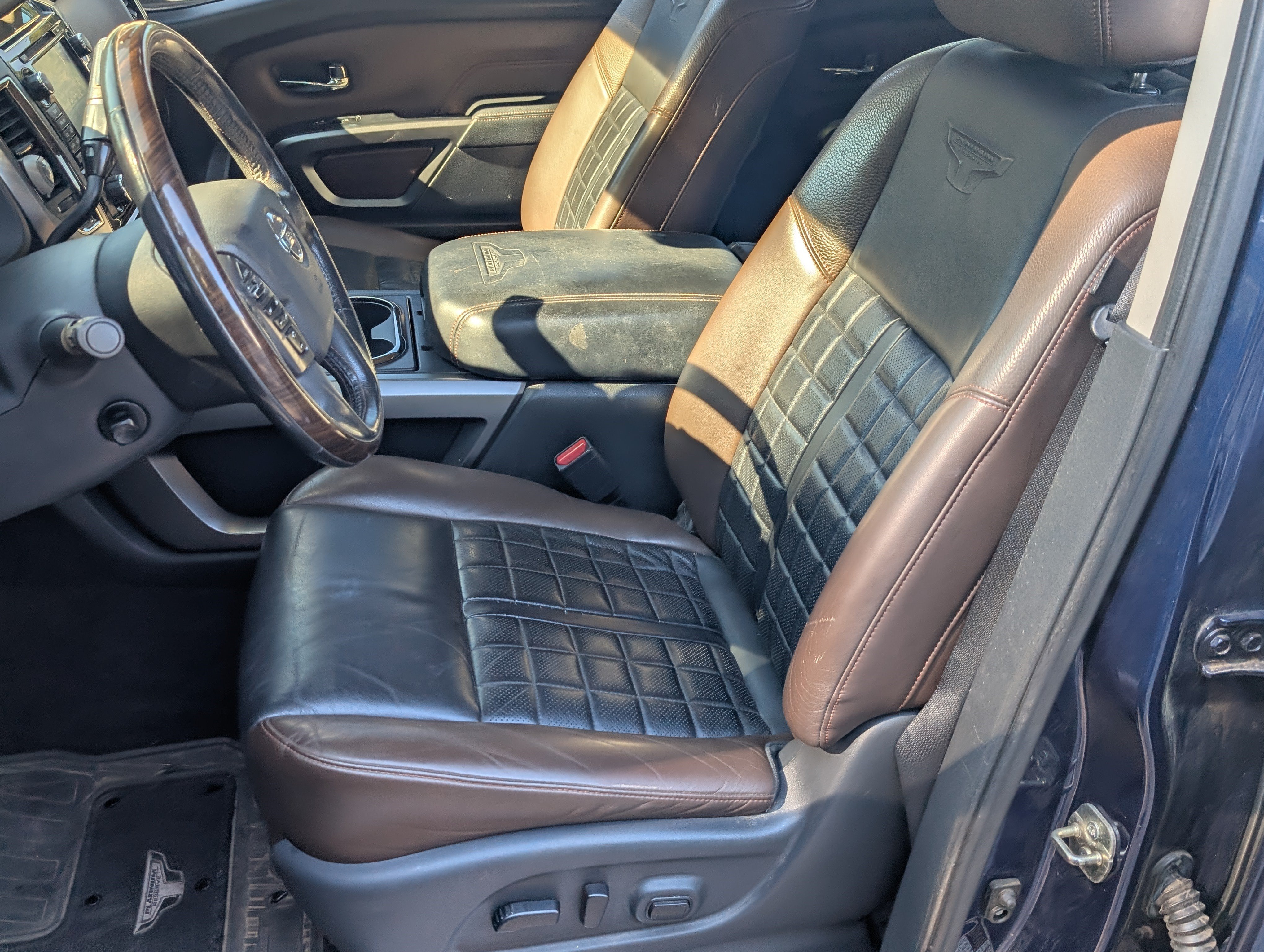 Used 2016 Nissan Titan Platinum Reserve AWD/4WD image 11