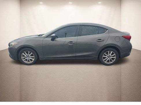 Used 2016 MAZDA MAZDA3 i Touring image 11