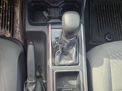 Used 2020 Toyota Tacoma SR5 AWD/4WD image 25