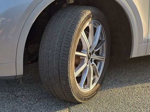 Used 2022 Audi SQ5 Premium image 33