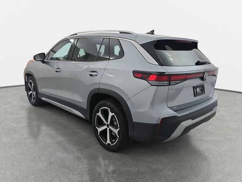 New 2026 Volkswagen Tiguan SE image 5