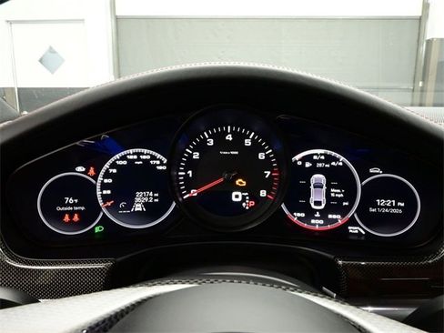 Used 2023 Porsche Panamera 4 Platinum Edition image 9