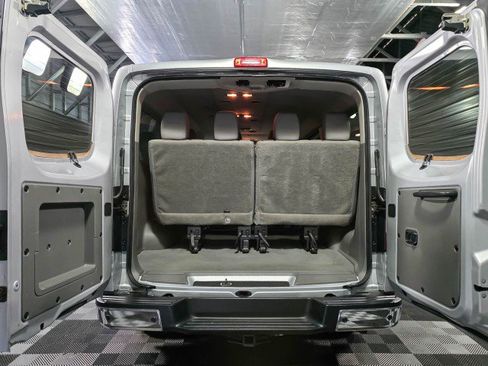 Used 2019 Nissan NV 3500 SV w/ Navigation Package RWD image 12