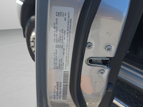 Used 2021 RAM 3500 Big Horn w/ Level B Equipment Group AWD/4WD image 26